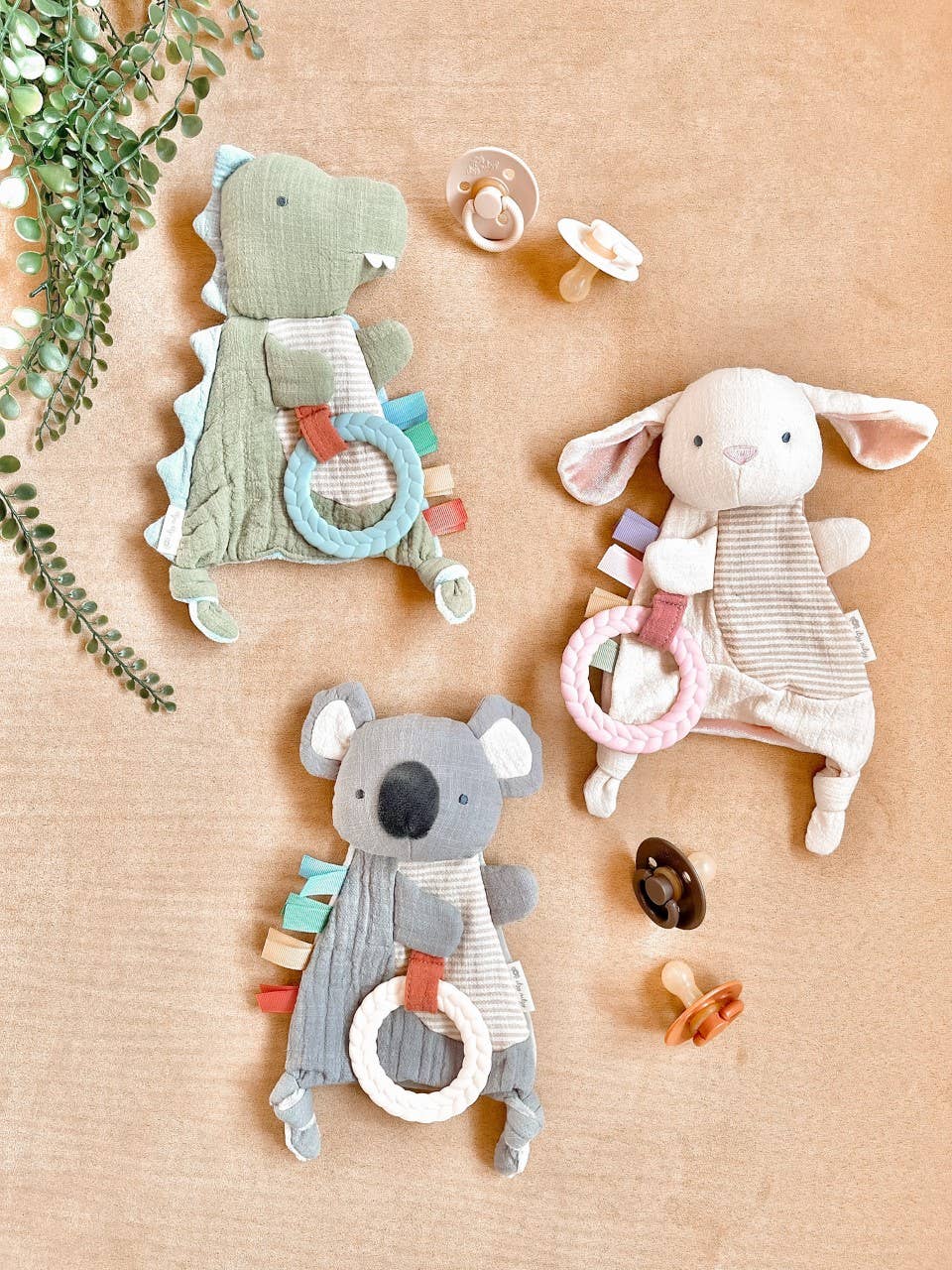 Itzy Ritzy - Bitzy Crinkle™ Sensory Toy with Teether: Koala