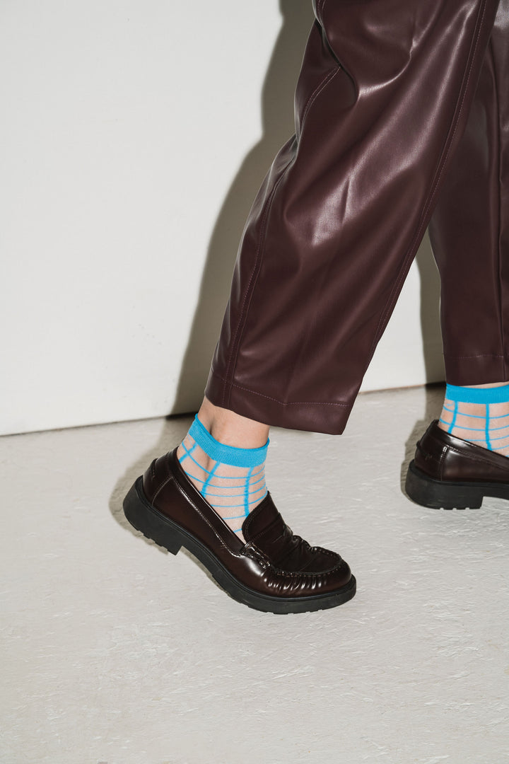 SHEER FRENCH WINDOW SOCKS - Capri Blue