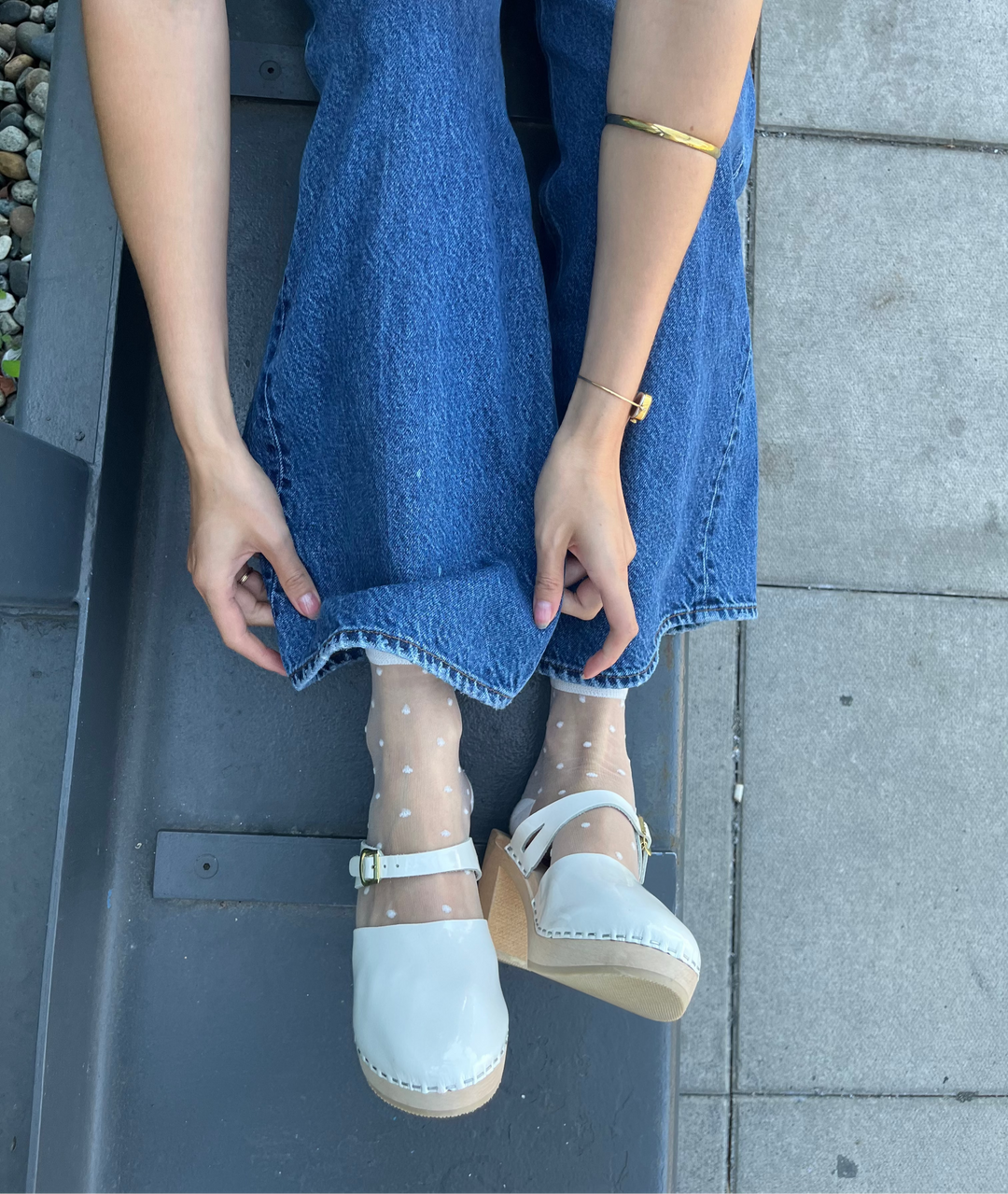 SHEER DOTS SOCKS - White