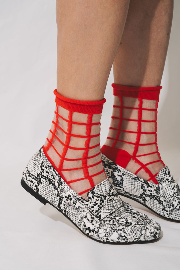 SHEER FRENCH WINDOW SOCKS - Classic Red