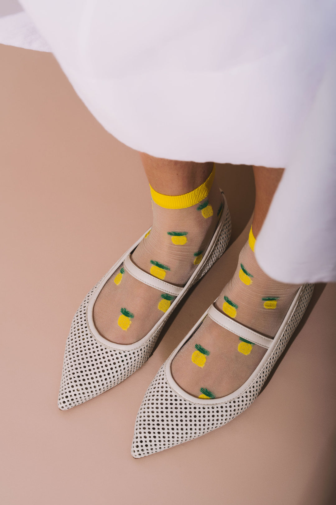 SHEER FRUIT SOCKS - Sheer Pineapple