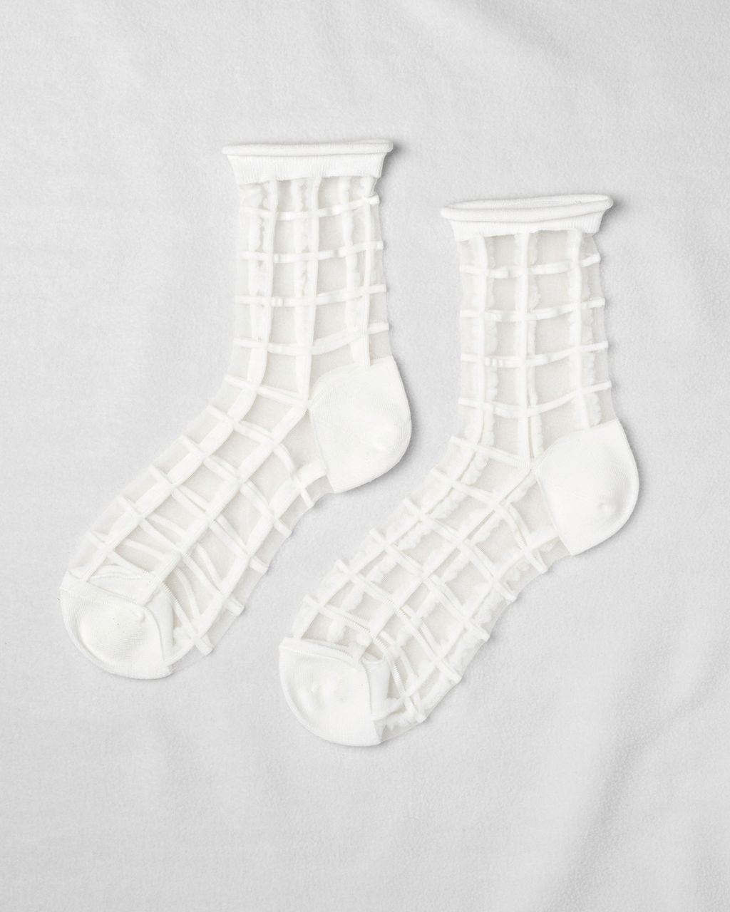 SHEER FRENCH WINDOW SOCKS - White